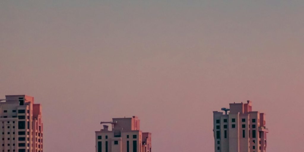 This guide walks you step‑by‑step through finding an apartment in Dubai for rent in 2026, combining market context, practical budgeting and legal clarity so you...