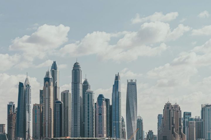 Studio Flat to Rent in Dubai: An Expert Guide to Costs, Areas, and Legal Rights