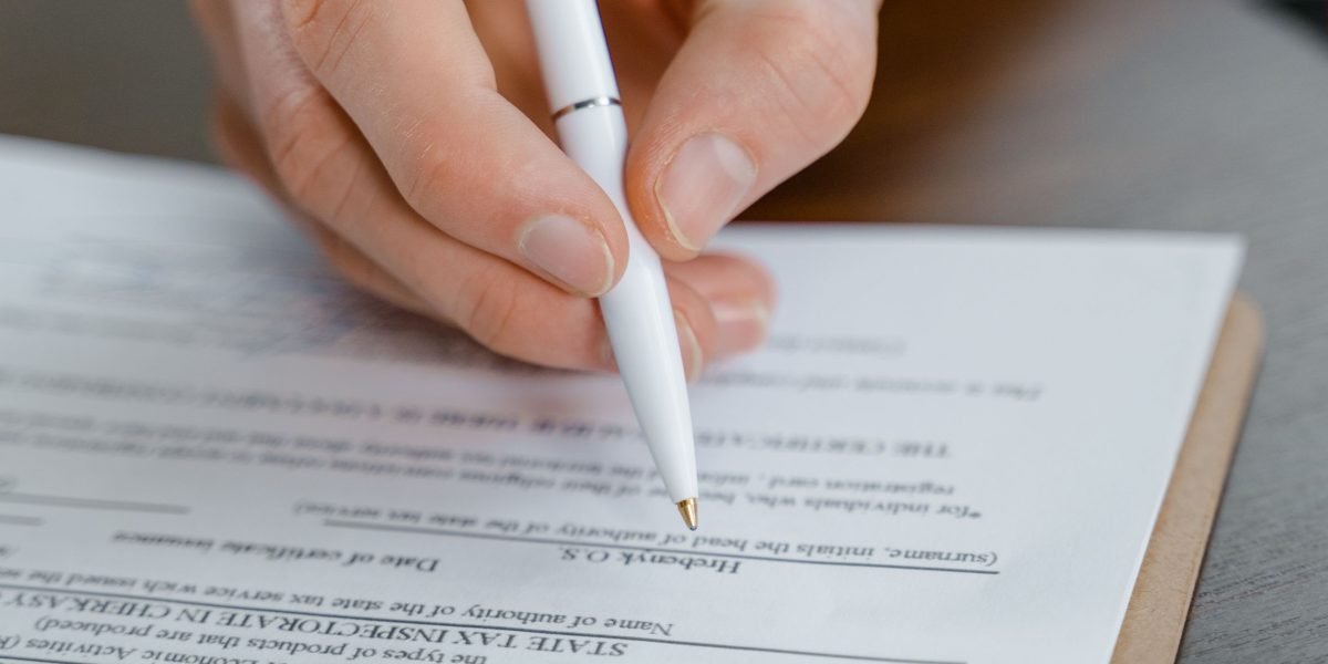 Ensure all legal documents, including Ejari registration, are properly handled before signing any rental agreement.