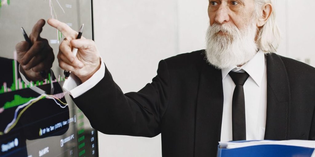 This article explains how much financial advisors earn in 2026, why pay varies so widely, and what that means for both aspiring advisors and clients who hire th...