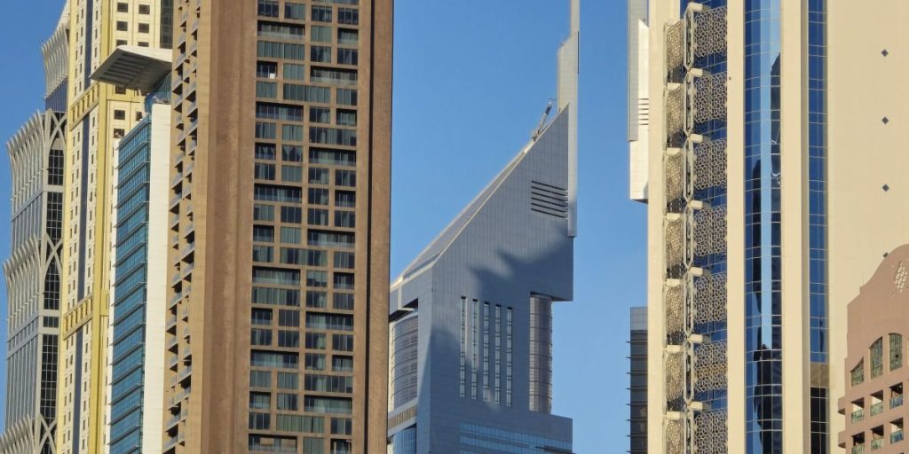 This article explains why knowing which real estate developers operate in Dubai matters for both investors and residents, and lays out practical ways to evaluat...