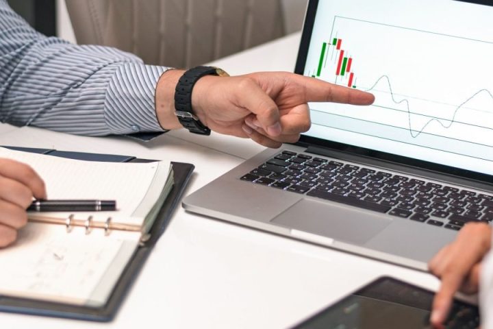 Master Integrated Financial Analysis and Planning for Dubai Property Investors